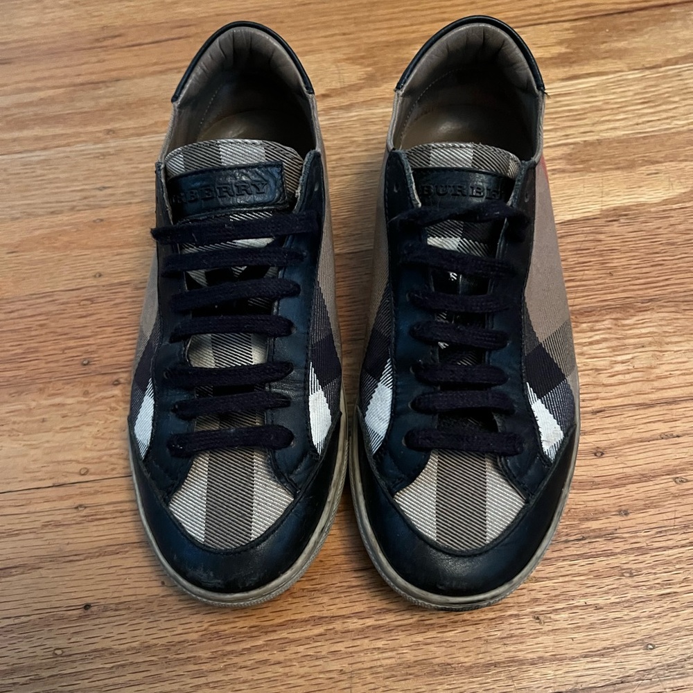 Burberry sneakers